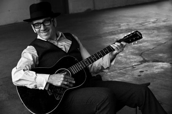 ElvisCostello2